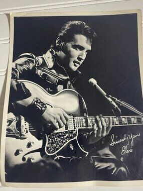 Elvis Presley International Hotel Publicly Concert Photo 1970 Printed 1969Signed